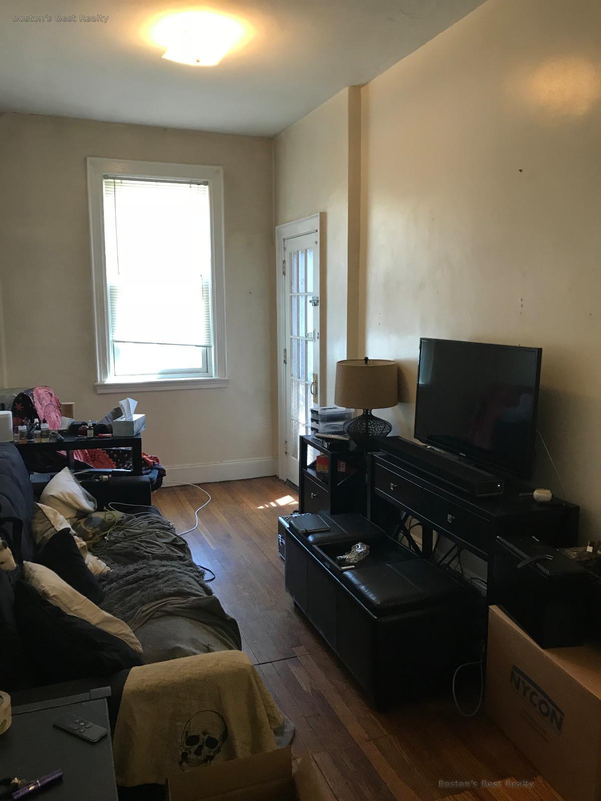 1 bed, 1 bath apartment for rent at 52 Strathmore Rd Unit 1, Allston — photo 1 of 2