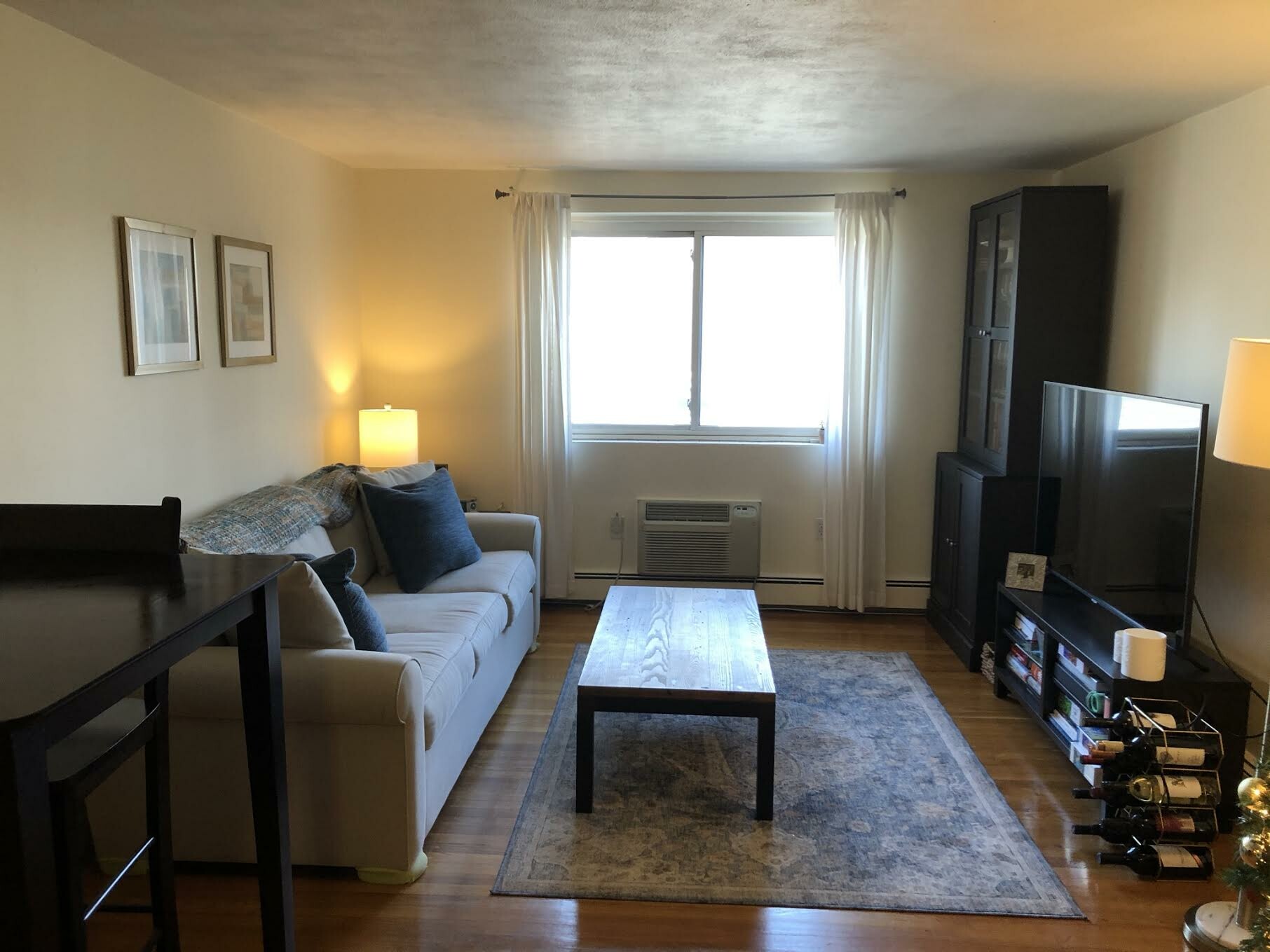 1 bed, 1 bath apartment for rent at 445 Washington St Unit 403, Brighton