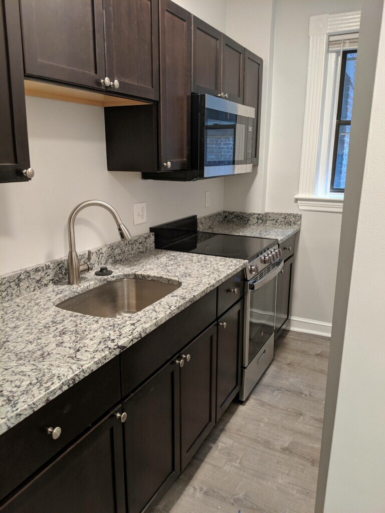 Studio bed, 1 bath apartment for rent at 63 Burbank St Unit 8, Fenway — photo 2 of 4