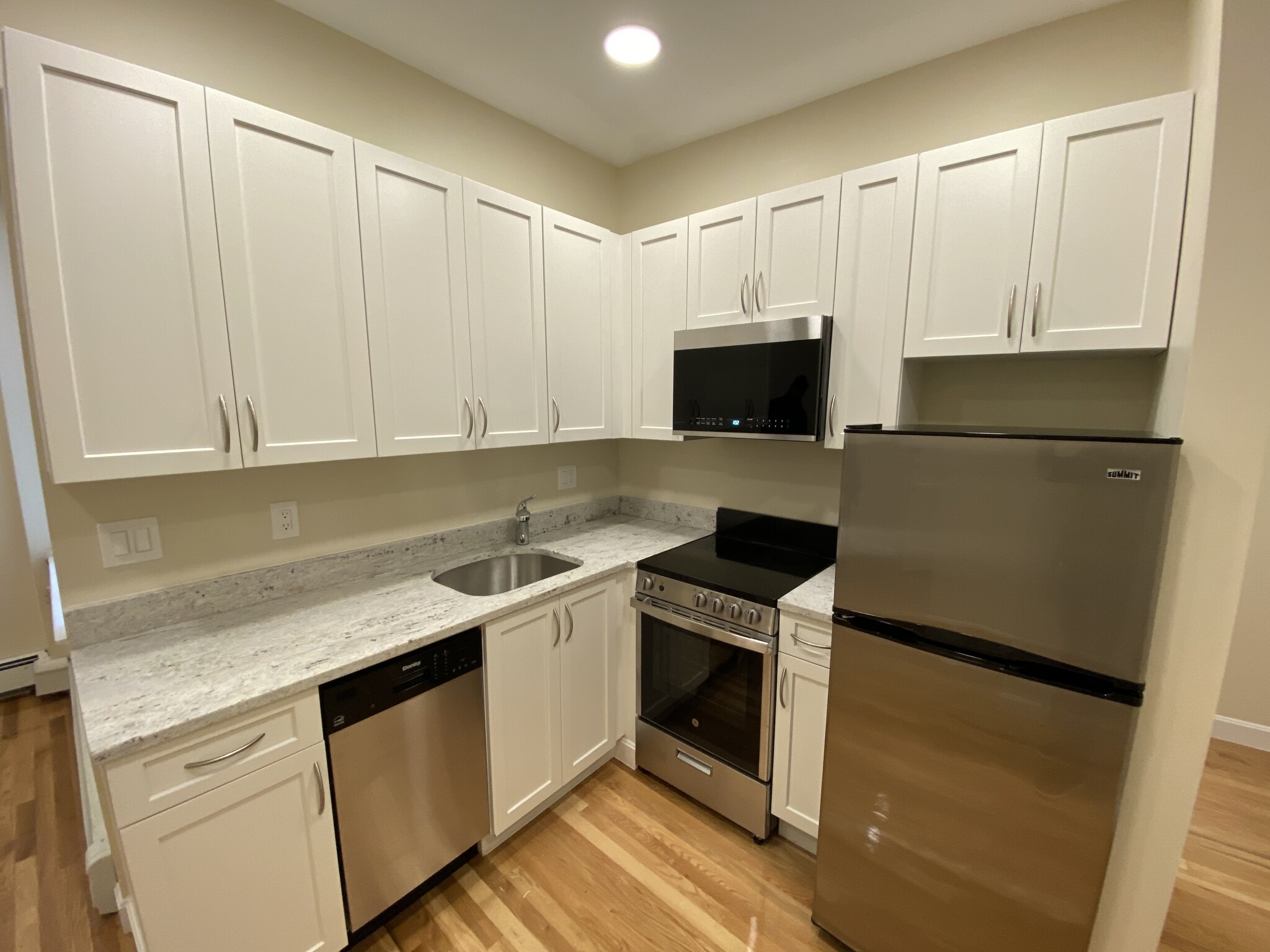 Studio bed, 1 bath apartment for rent at 211 Harvard Ave Unit 7, Allston