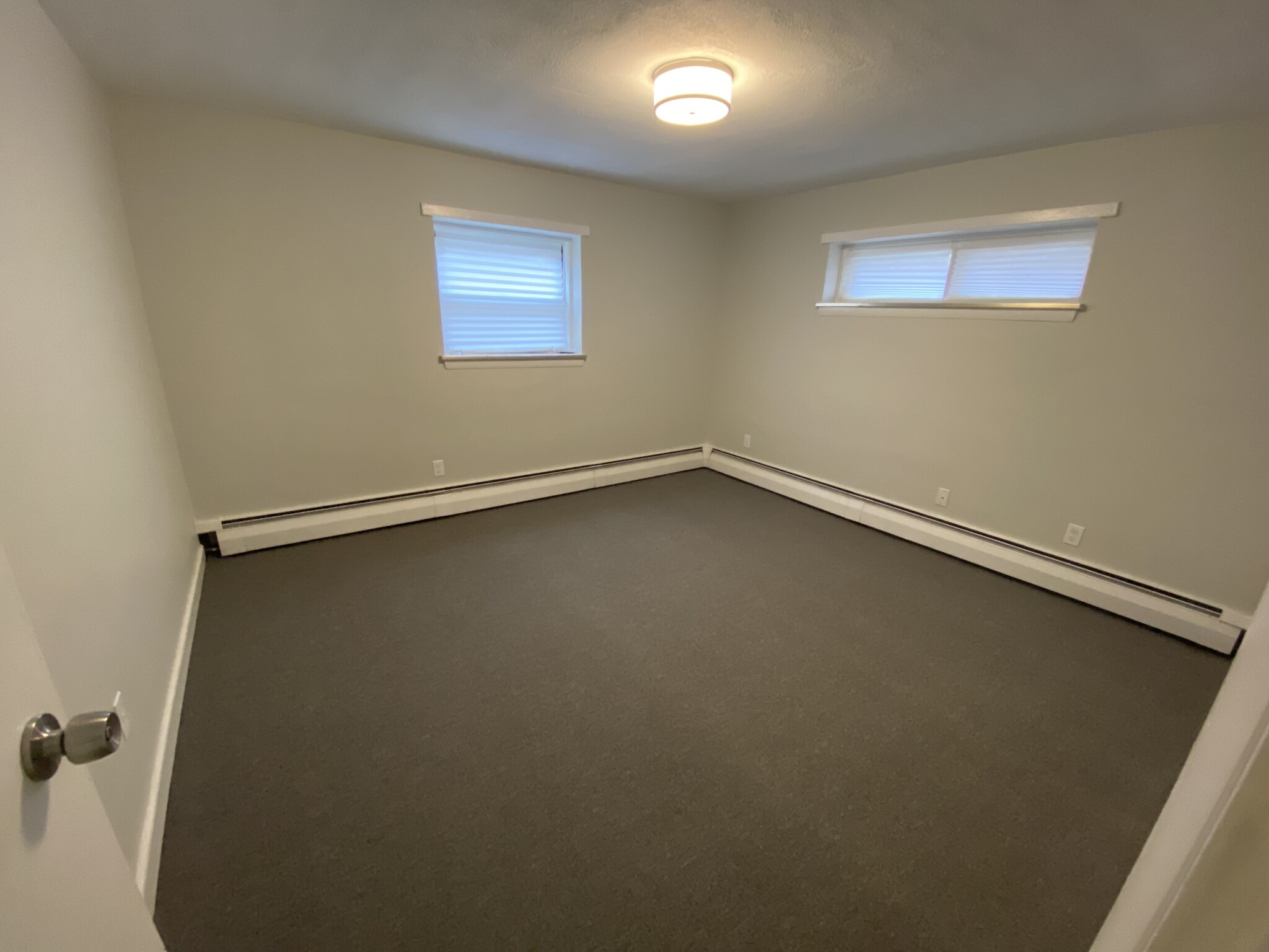 2 bed, 1 bath apartment for rent at 10 Commonwealth Ct Unit 4, Brighton — photo 4 of 5