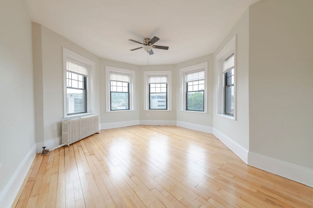 3 bed, 1 bath apartment for rent at 1161 Commonwealth Ave Unit 3, Allston