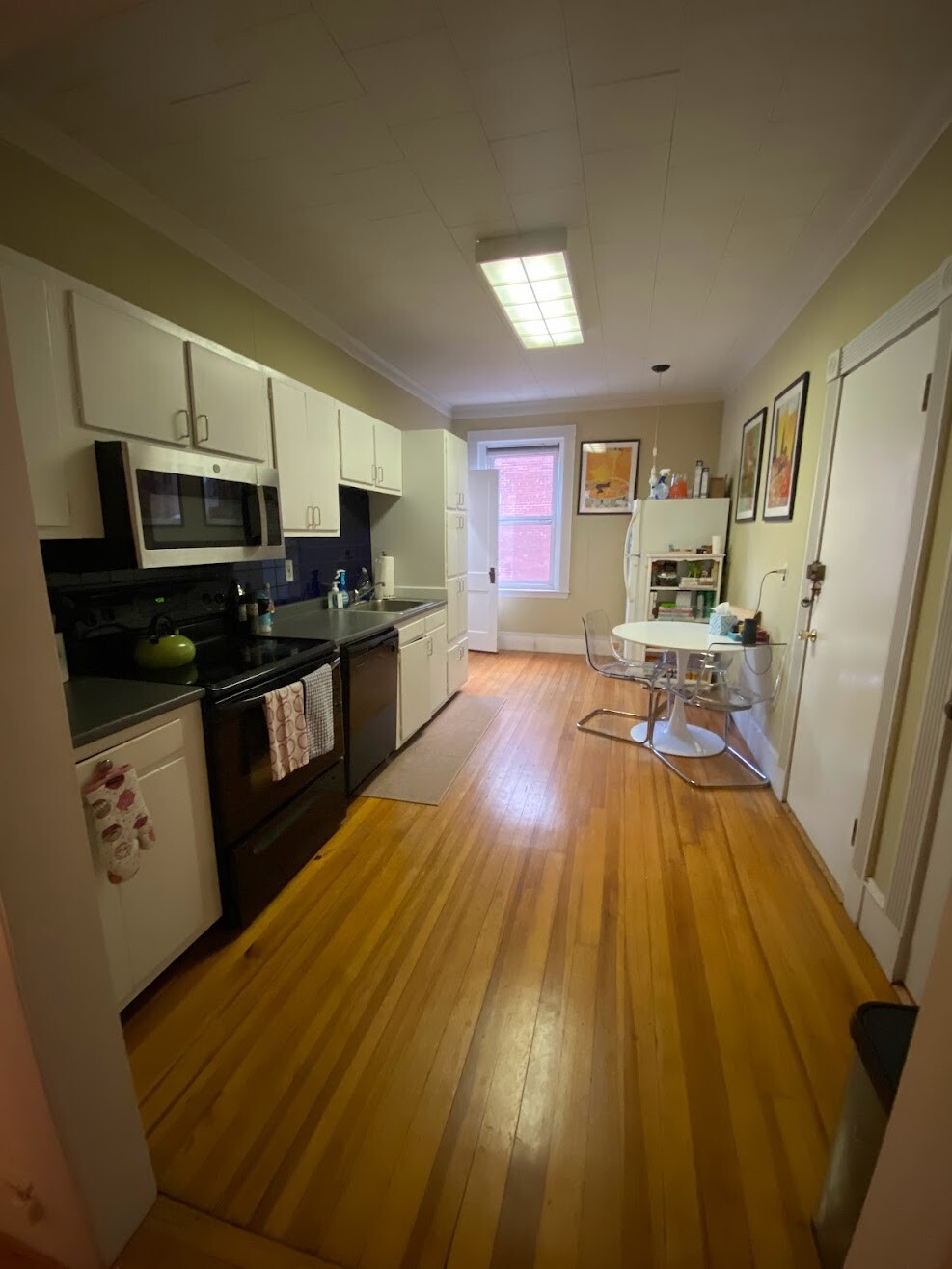2 bed, 1 bath apartment for rent at 11 Englewood Ave Unit 12, Coolidge Corner