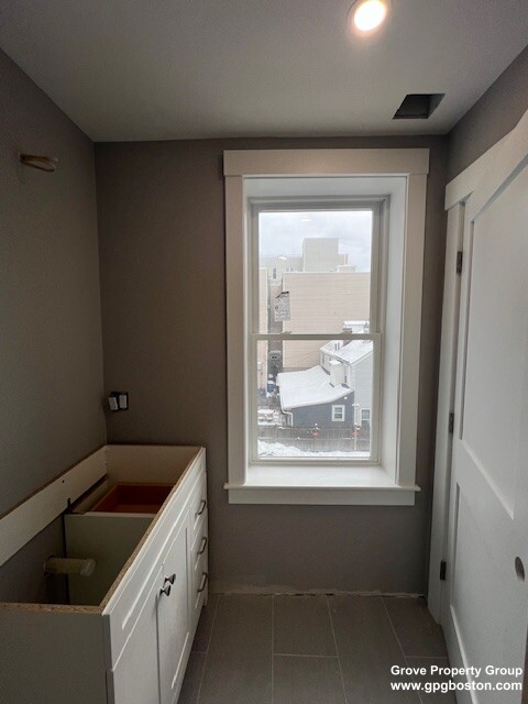 230 Silver St, South Boston