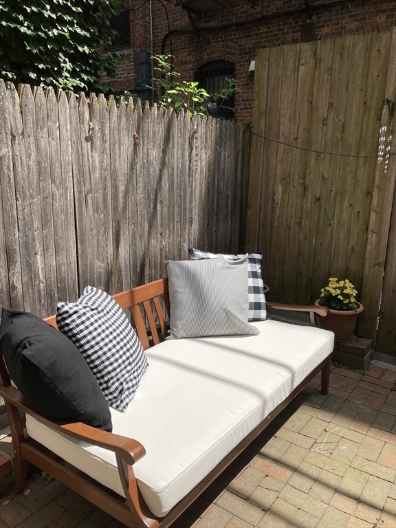 54 Temple, Beacon Hill