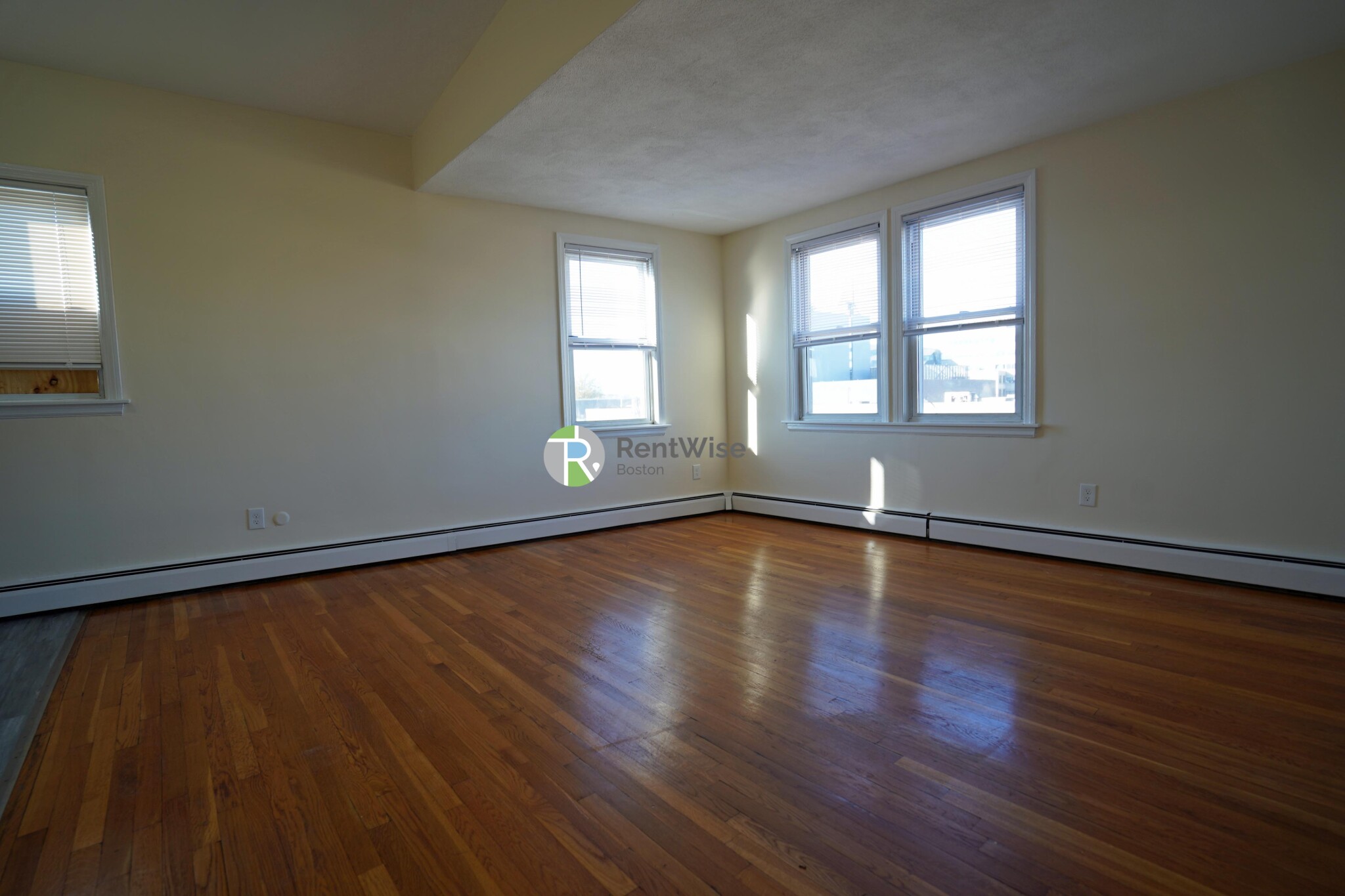 180 North Beacon St, Brighton