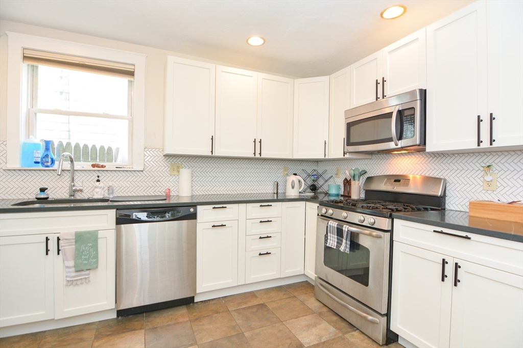 84 Roseclair St, Dorchester