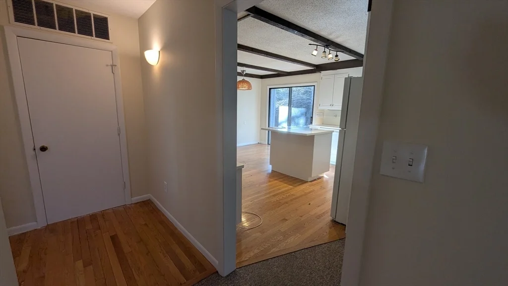 10 Sherwood Ave, Foxboro