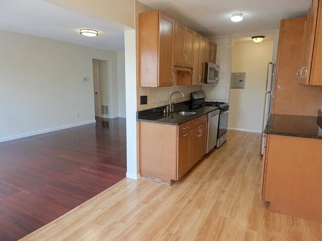 48 Shrewsbury Green Dr, Shrewsbury