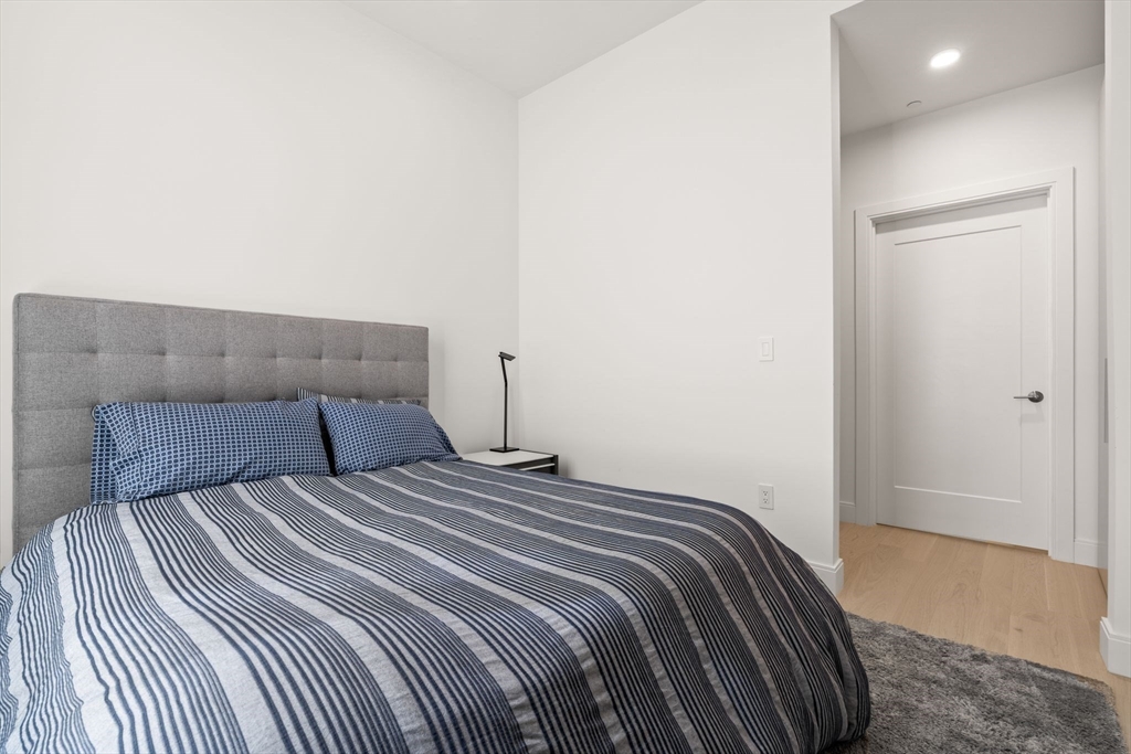 20 W 5th, South Boston