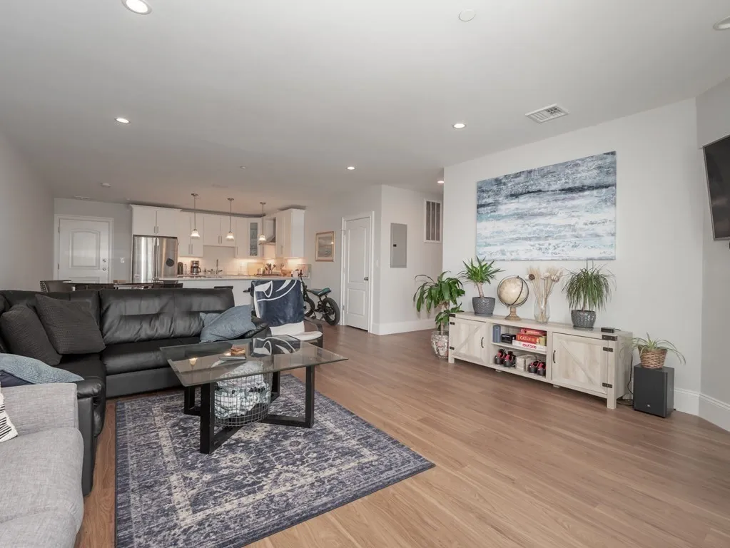 45 L St, South Boston