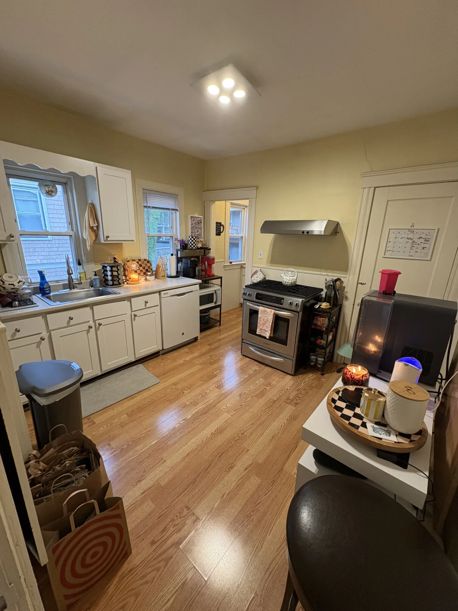 34 Sunset Rd, West Somerville