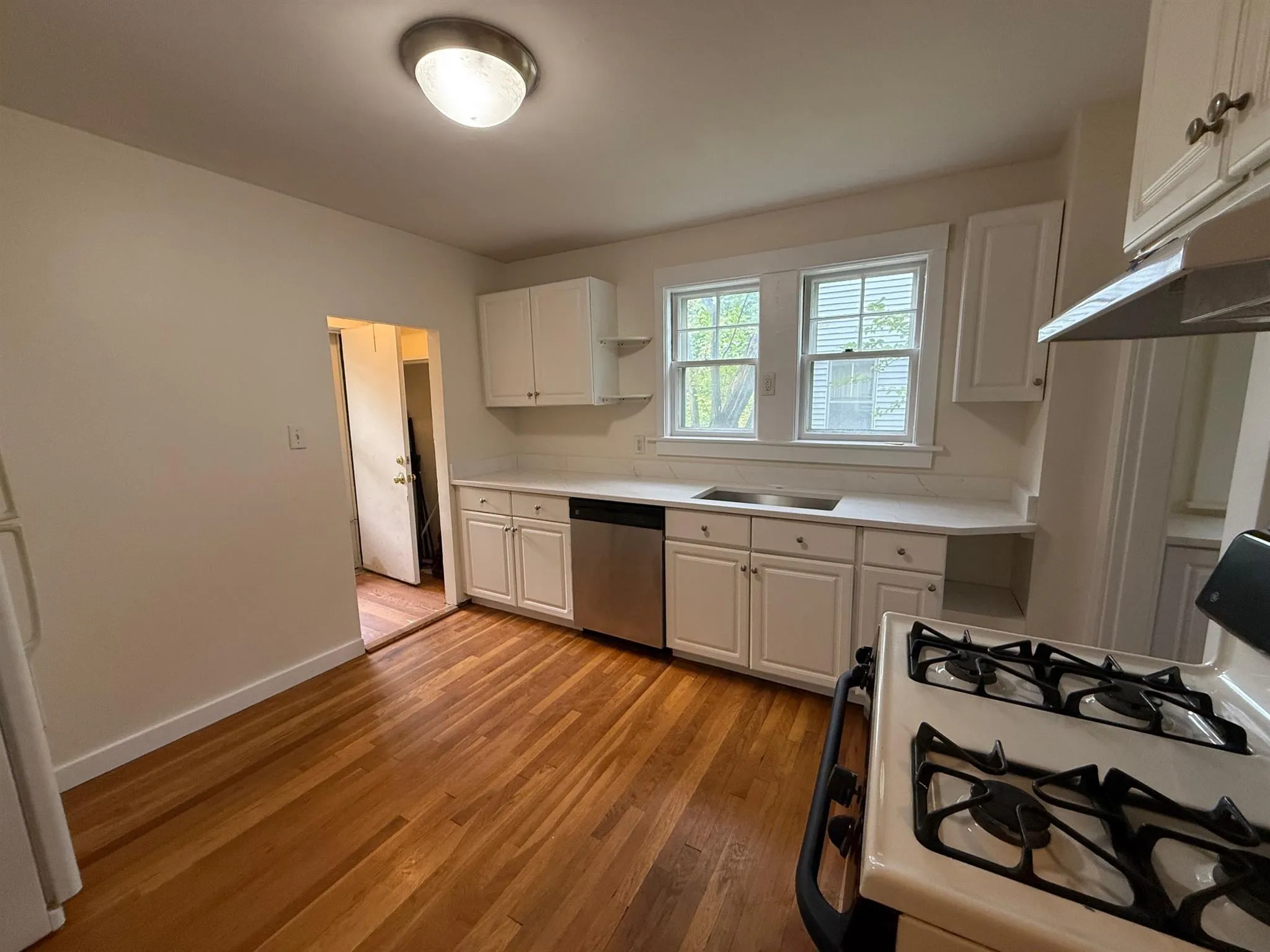 42 Madison St, Winter Hill