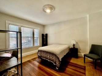 61 Monument Ave, Charlestown