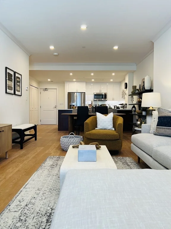 201 Sherman Rd, Chestnut Hill