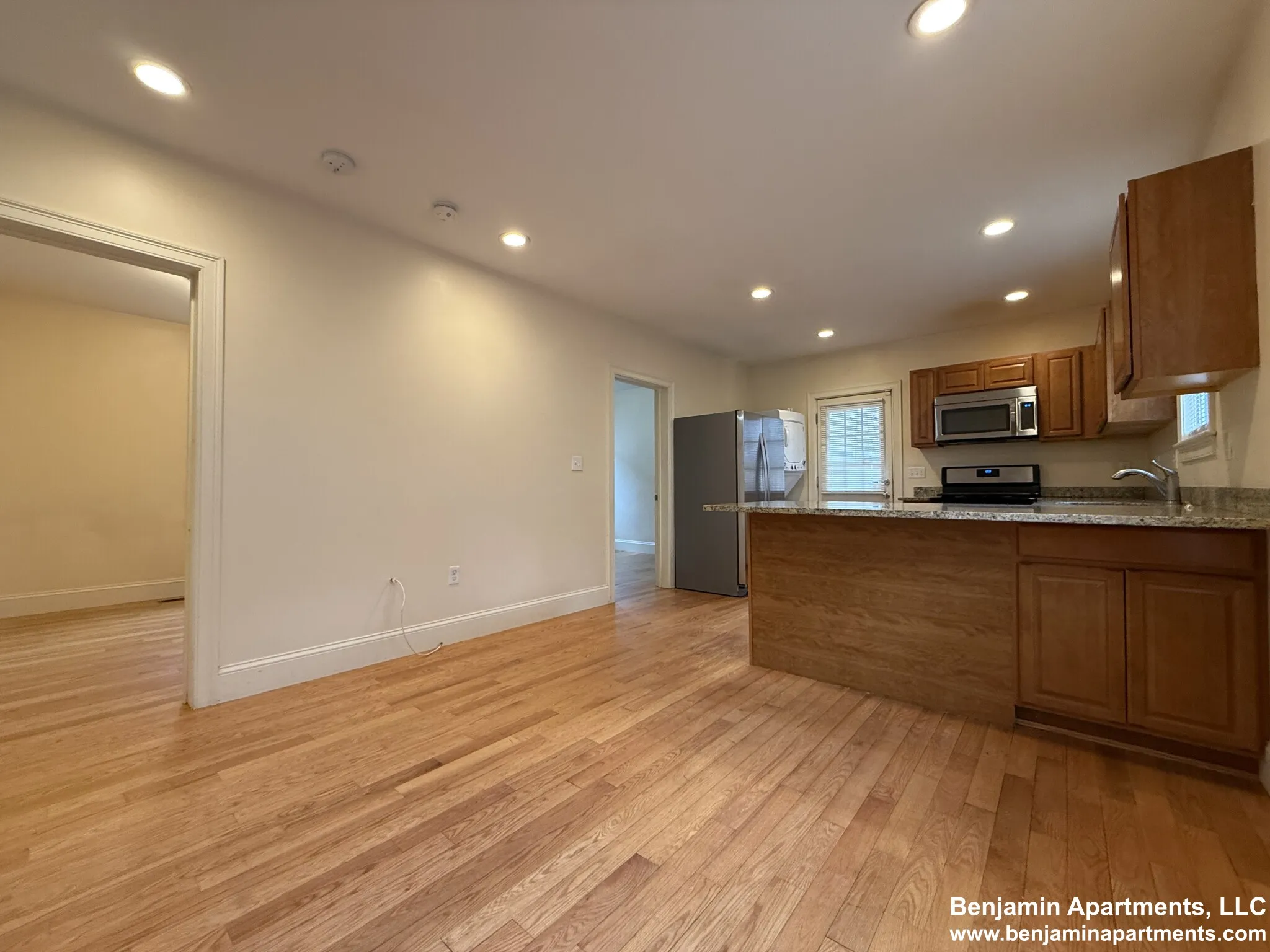 35 Pratt St, Allston