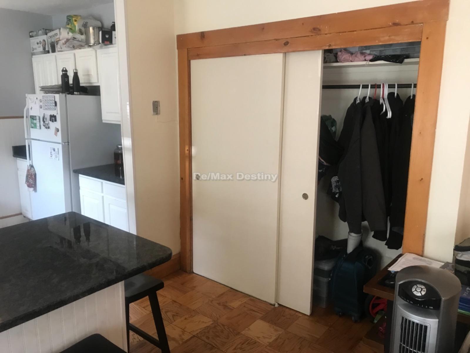 13 Andrew St, Cambridgeport