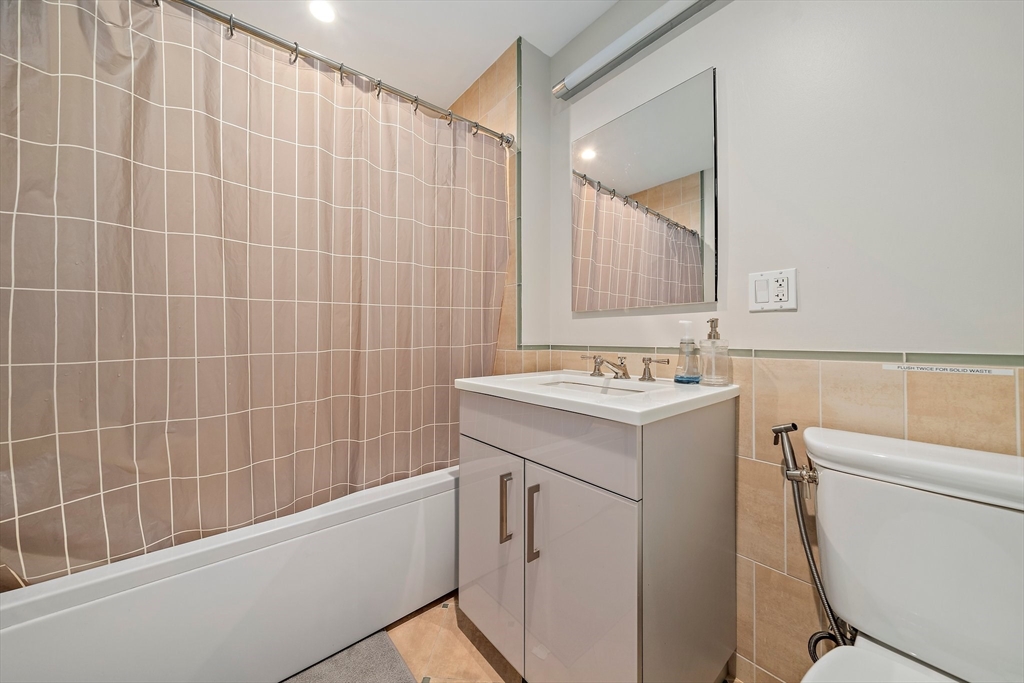 45 Province St, Midtown