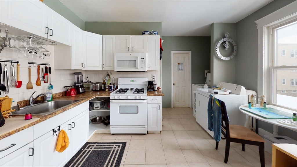 11 Ransom Rd, Boston