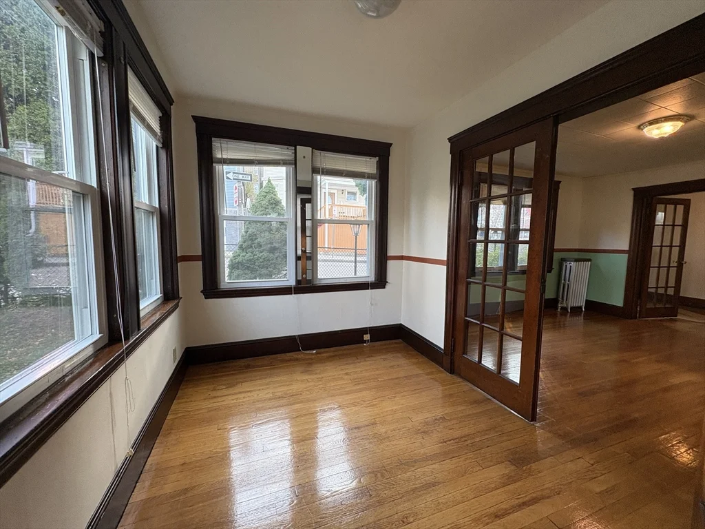 155 Hillside St, Mission Hill