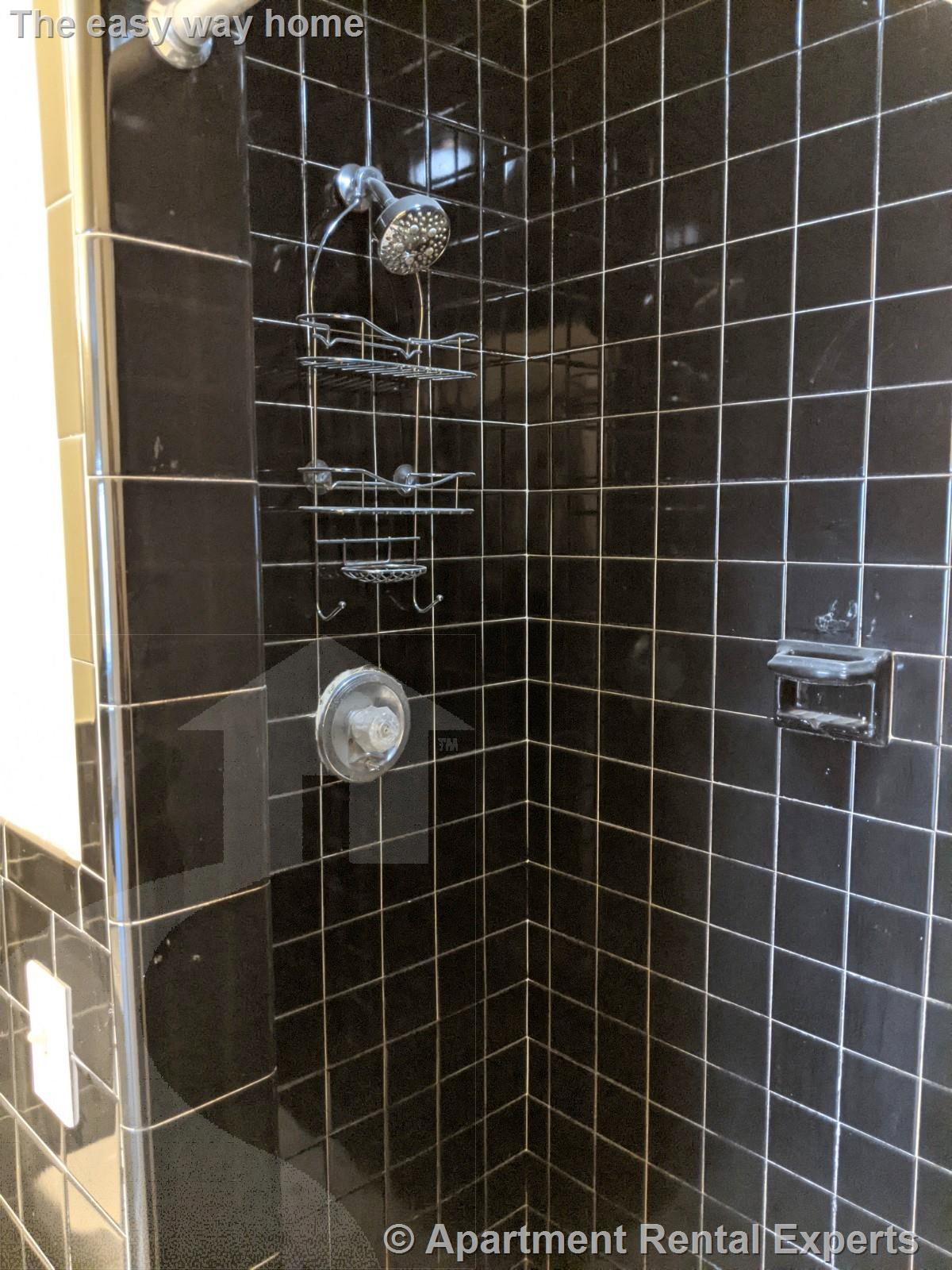 86 Newbury St, Teele Square