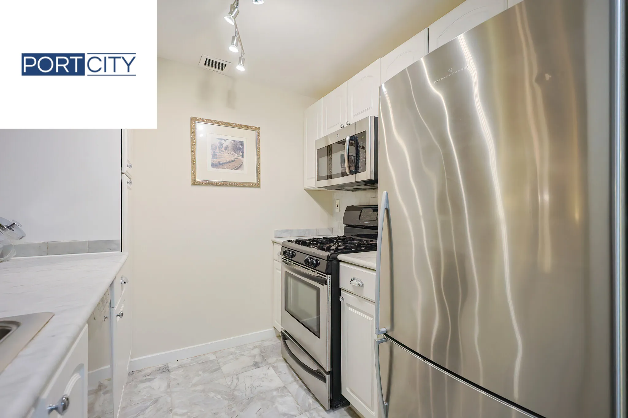 15 Beacon St, Downtown