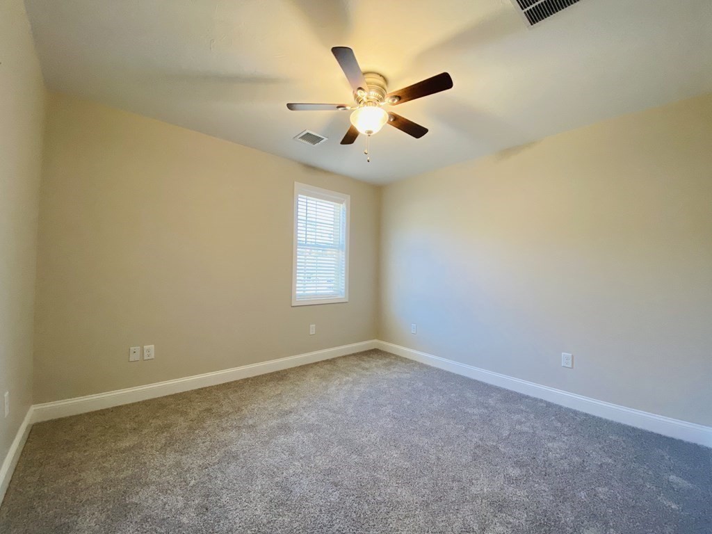 6 Glacier Path, Middleboro