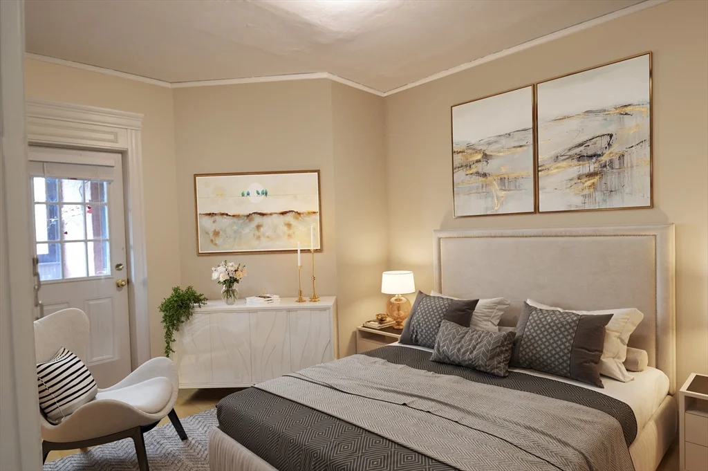 1805 Beacon, Brookline