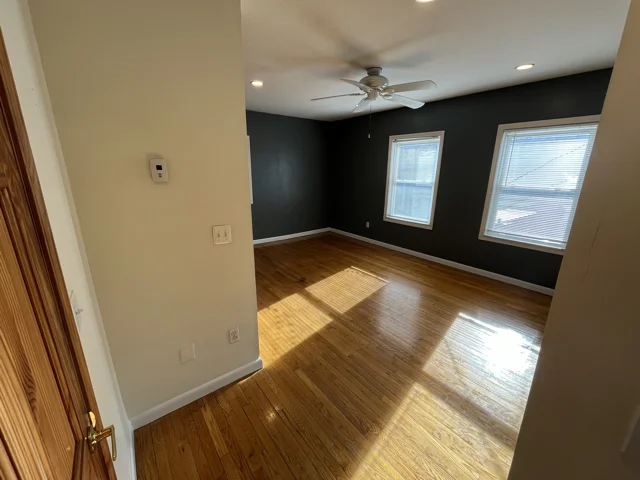 14 Alberta Ter, North Cambridge