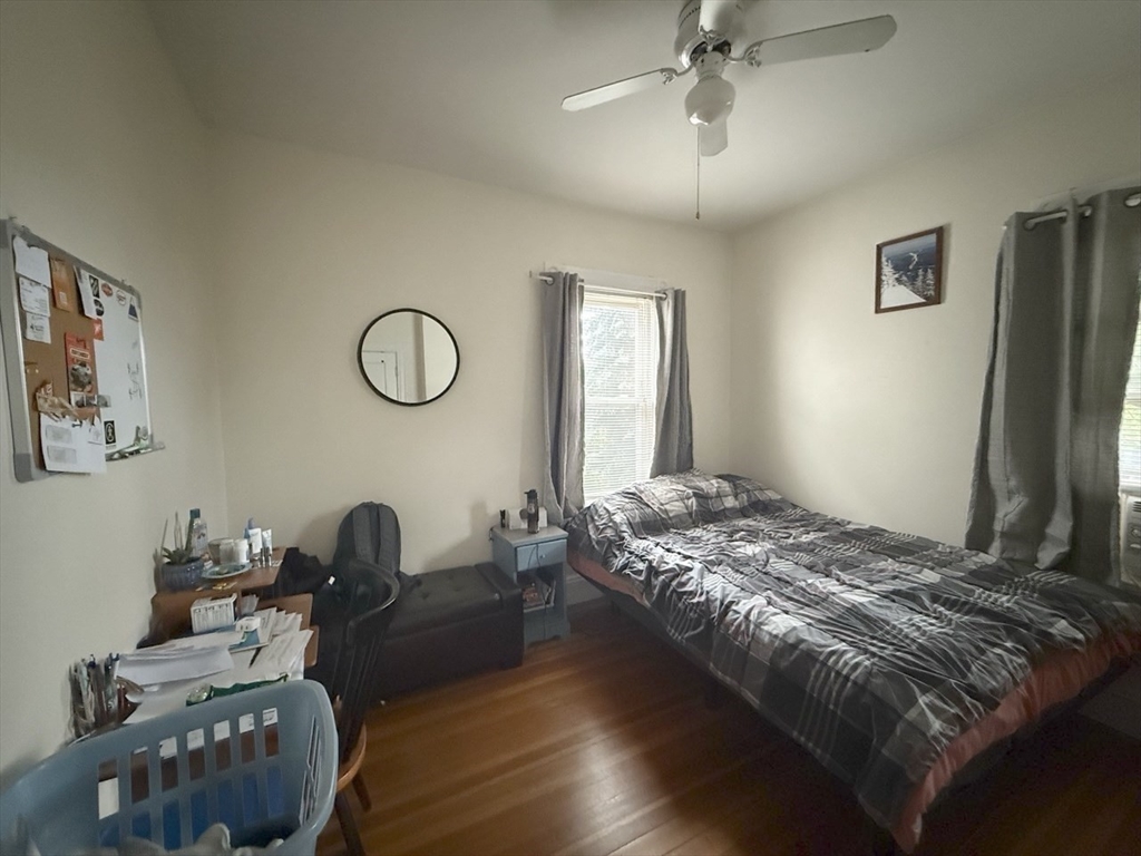 34 Belknap St, Tufts University