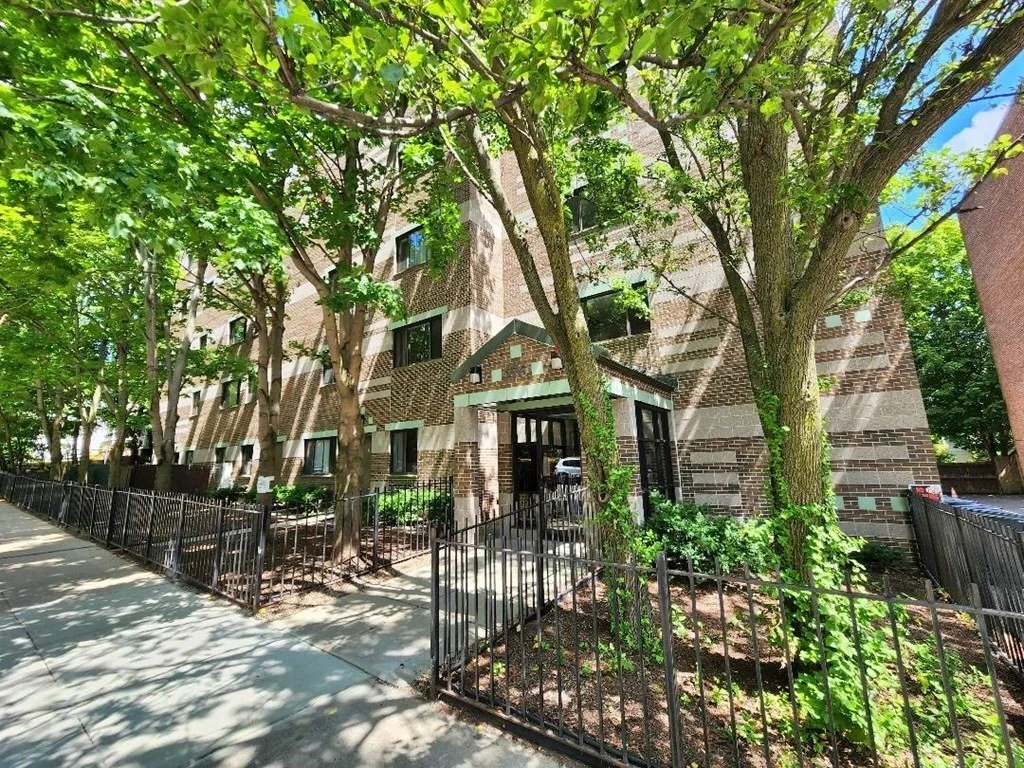 276 Chestnut Hill Ave, Brighton