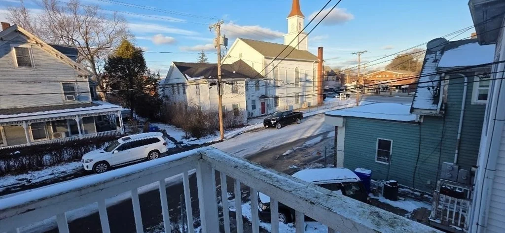 18 Linden St, Rockland