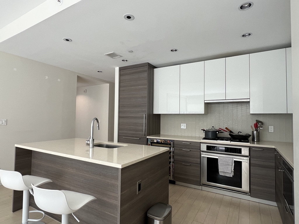 1 Franklin, Downtown