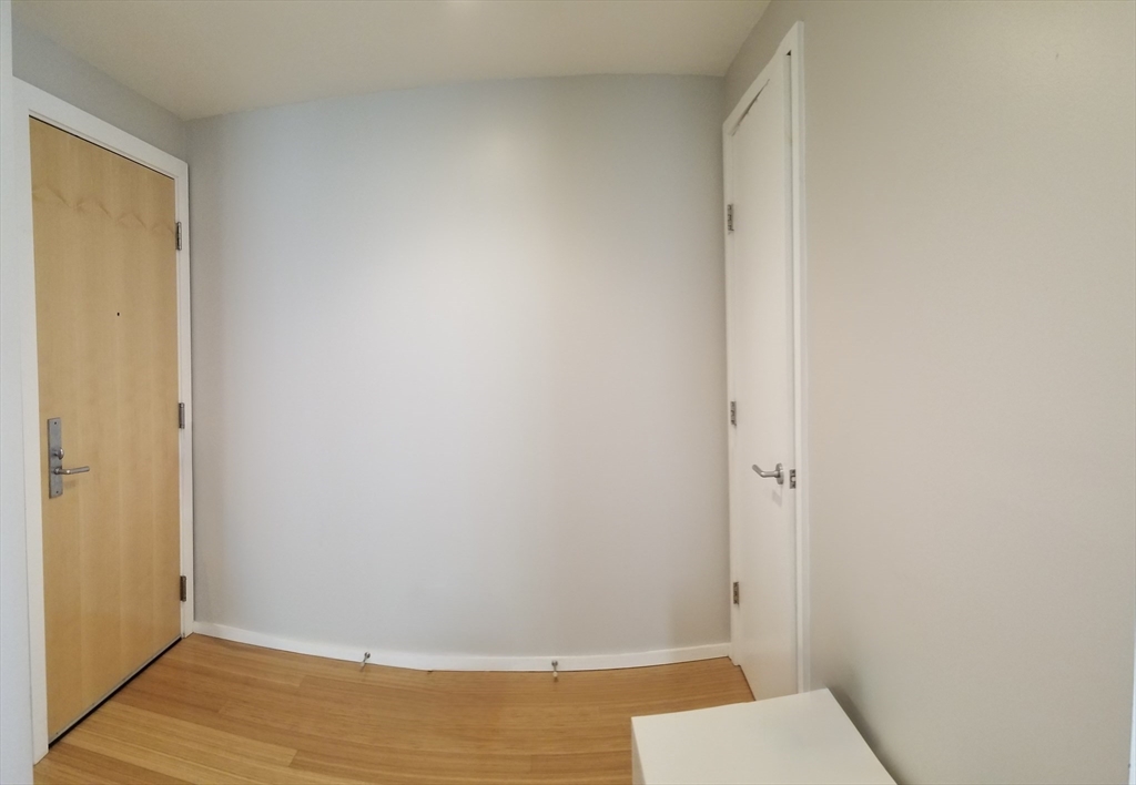 2 Earhart, East Cambridge