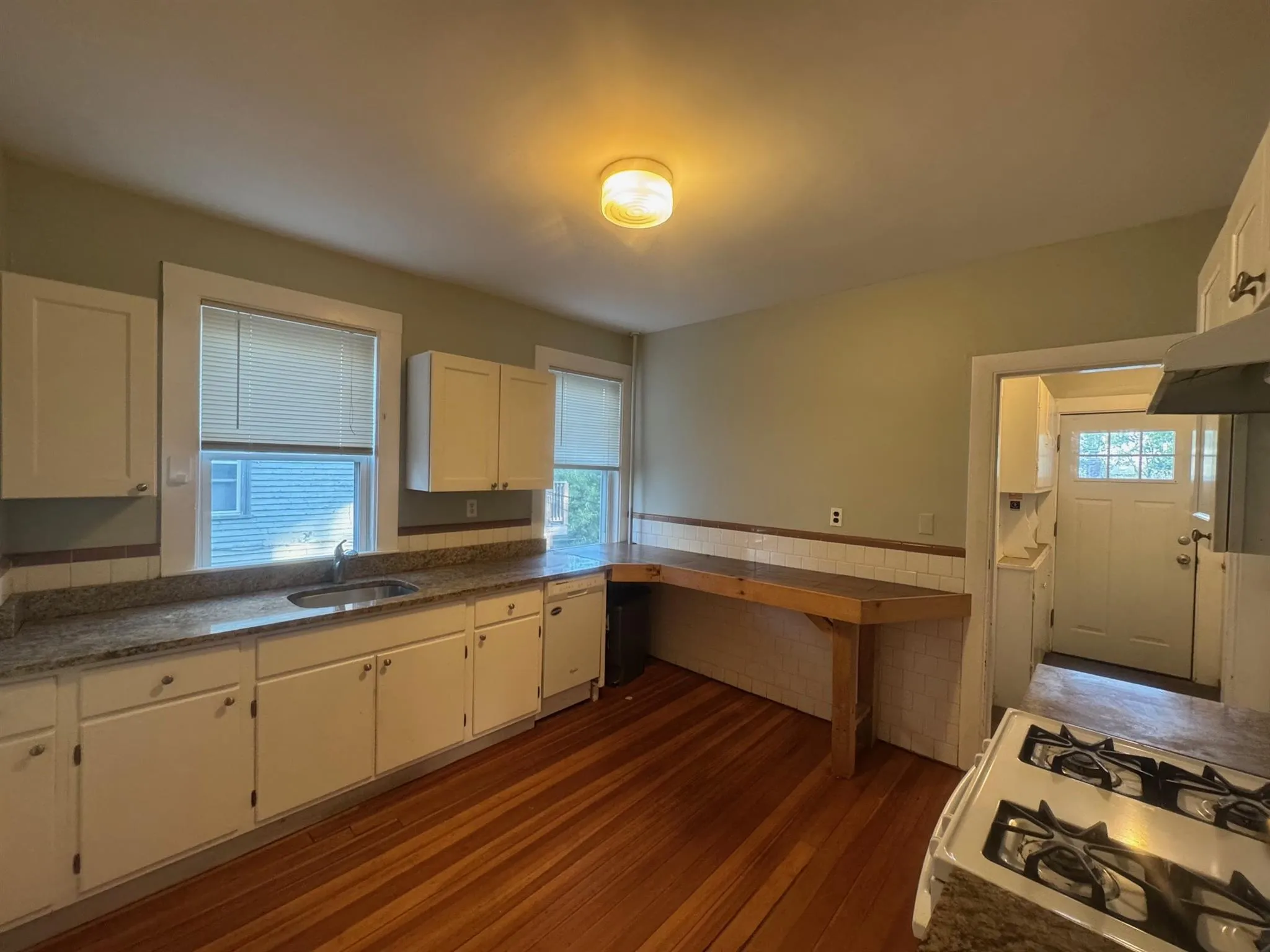 106 Highland Ave, Winter Hill