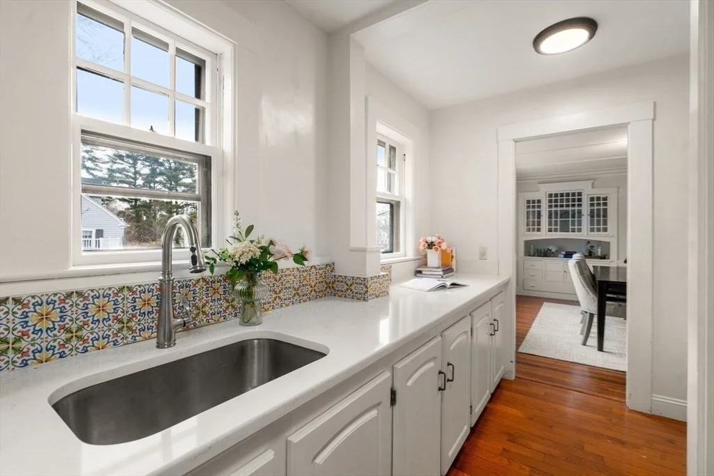 12 Leighton Rd, Wellesley