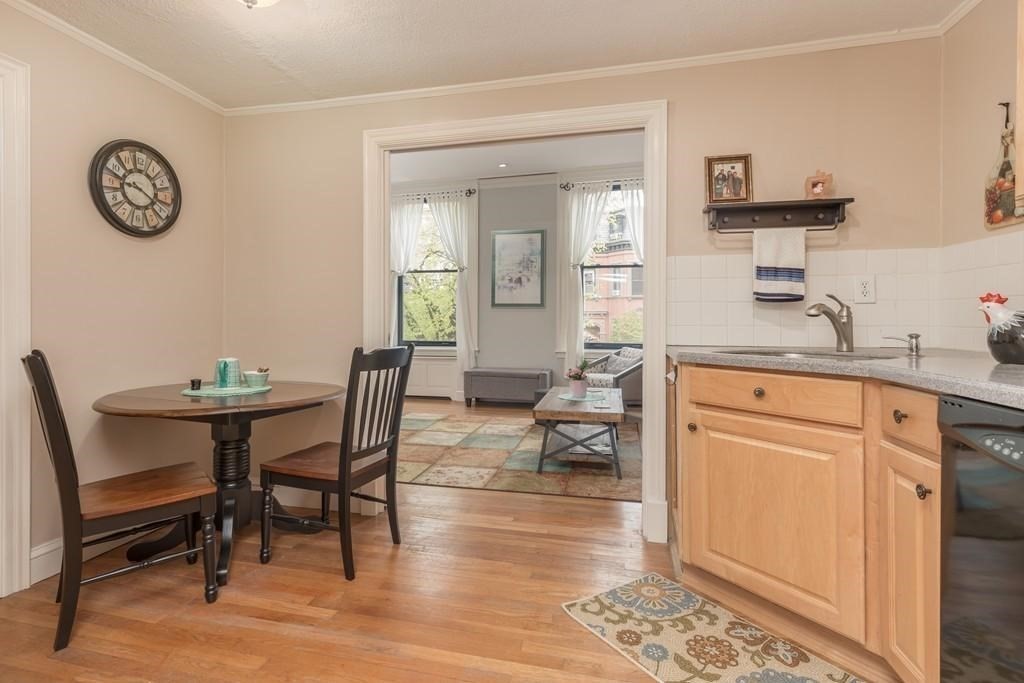 2 bed, 1 bath apartment for rent at 106 Marlborough St Unit 3, Back Bay — photo 3 of 6