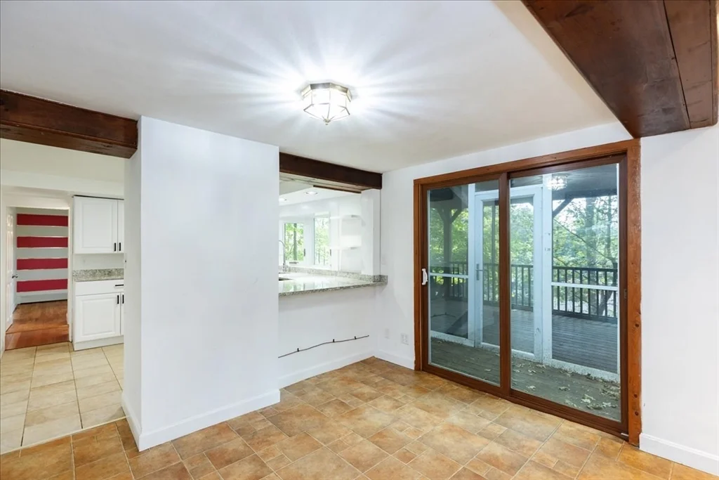 17 Boulder Rd, North Lexington