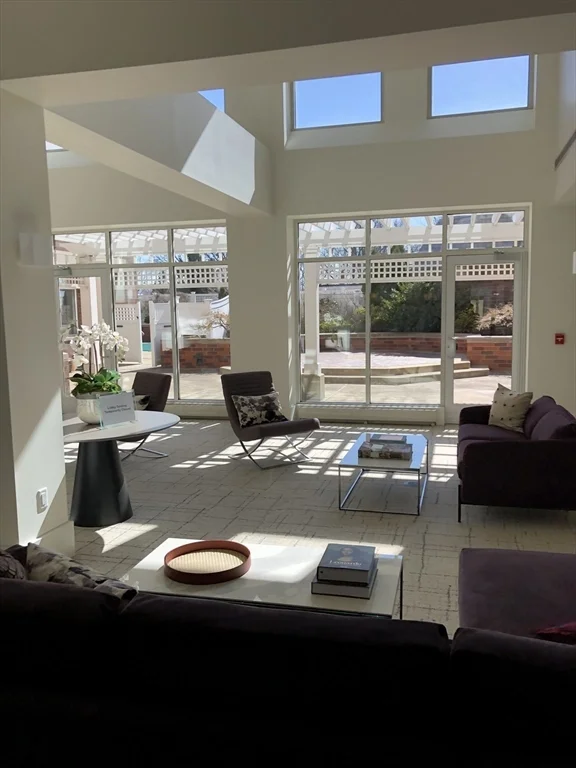 950 Mass Ave, Riverside