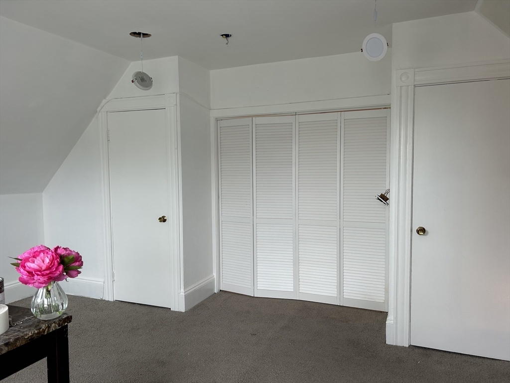 1-3 Valley Rd, Swampscott