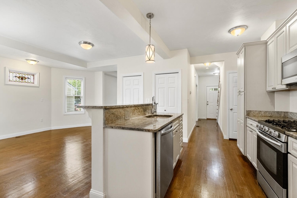 111 Pleasant, Milton