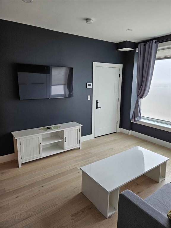 71 Border St, East Boston