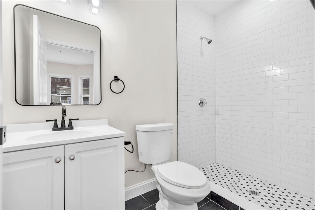 23 Pleasant St, Fitchburg