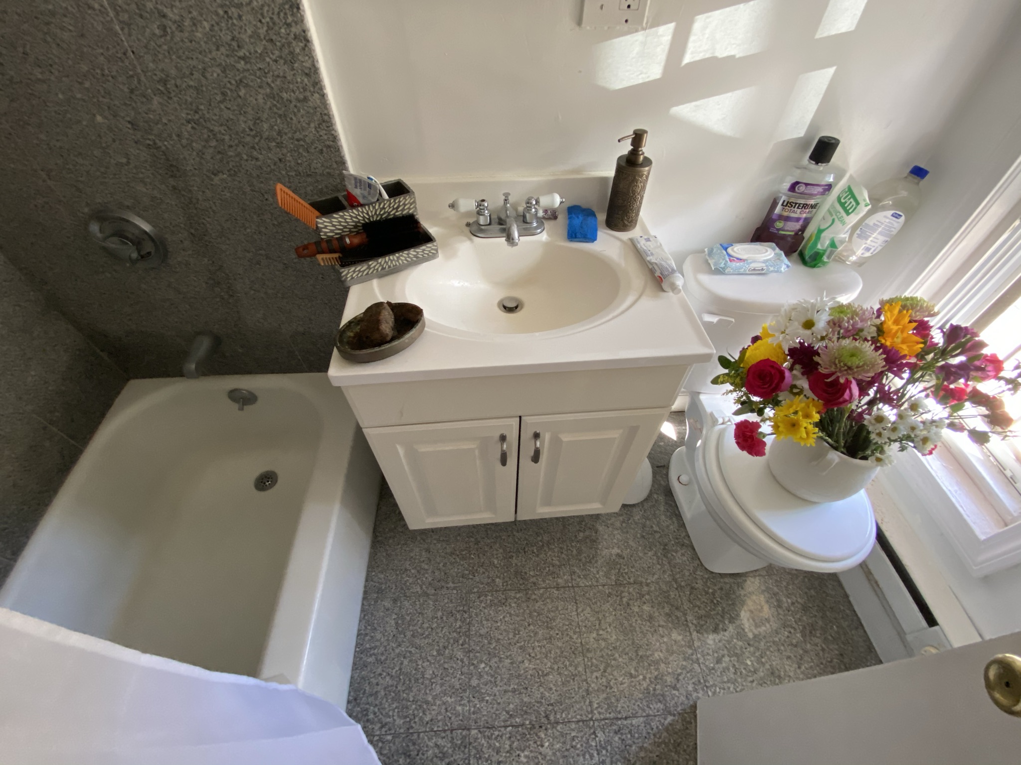 Studio bed, 1 bath apartment for rent at 28 South Huntington Ave Unit 103, Jamaica Plain — photo 4 of 13