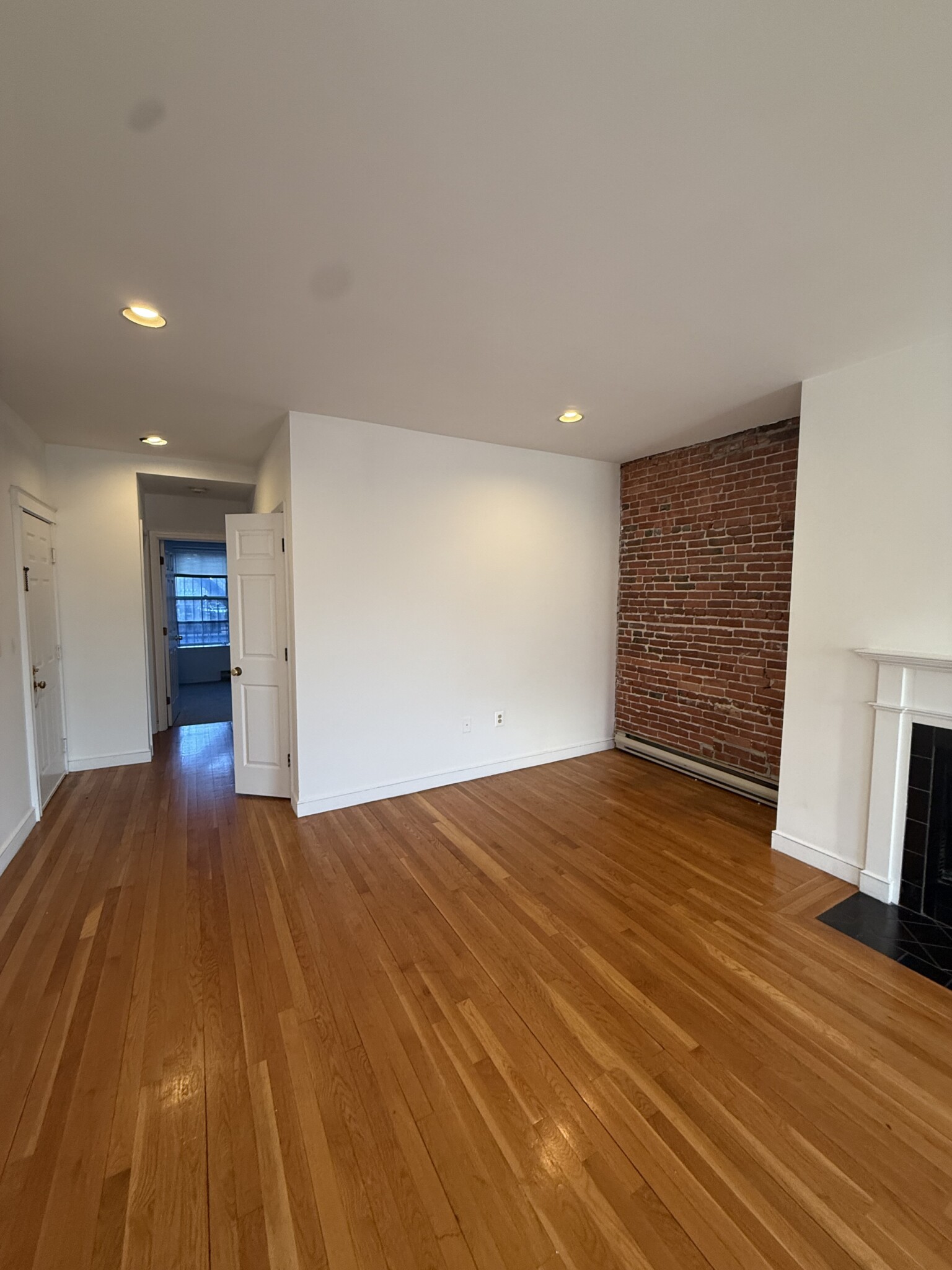 1742 Washington St, South End