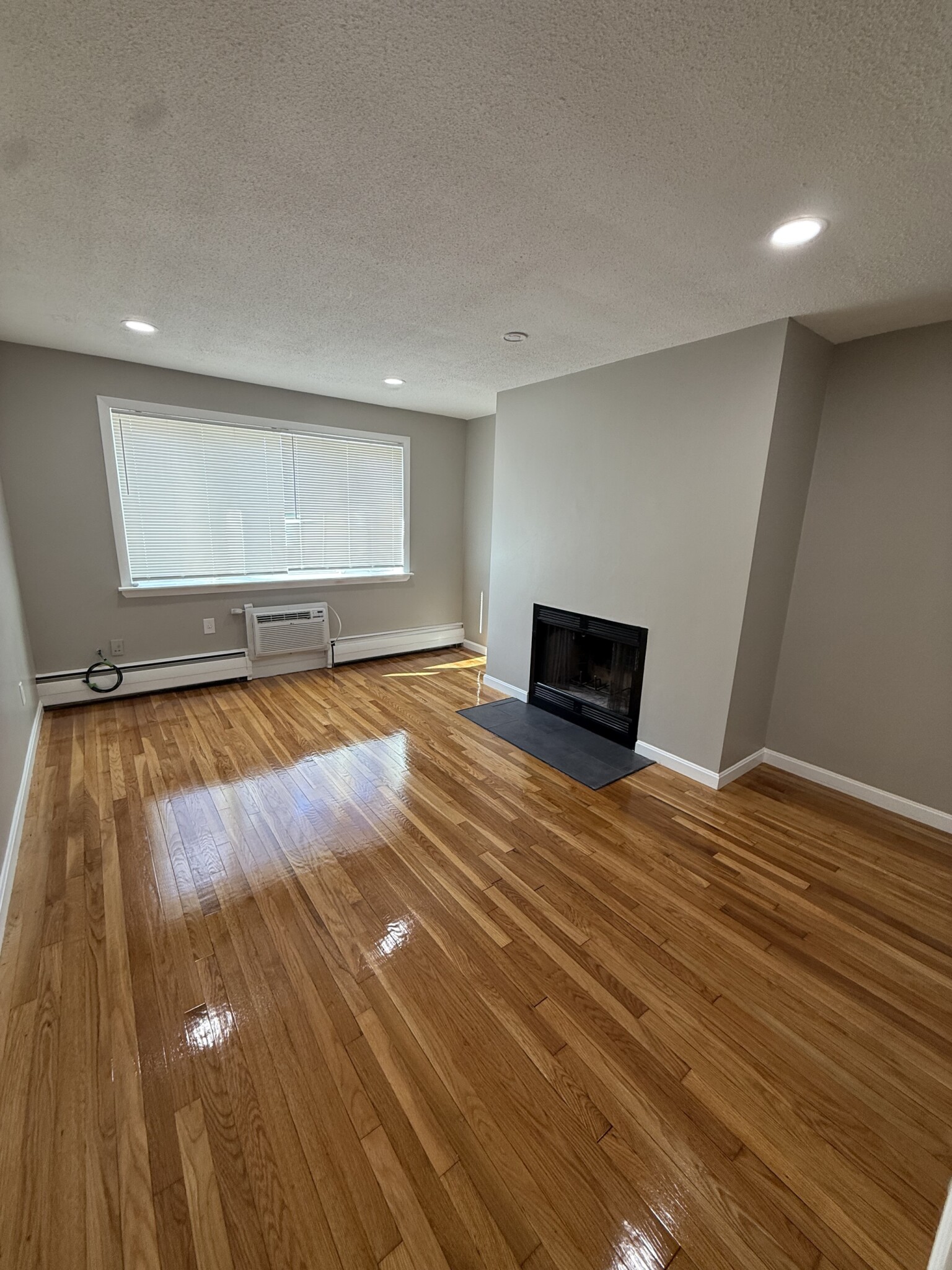 50 Evergreen St, Jamaica Plain