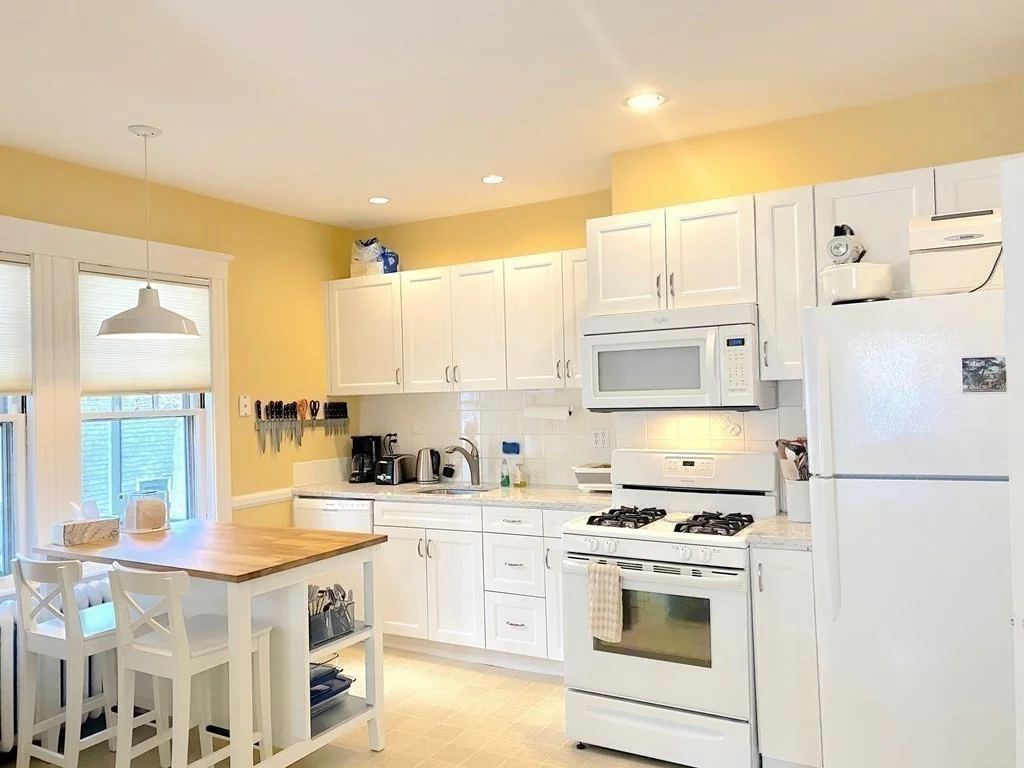 82 Stearns Rd, Coolidge Corner