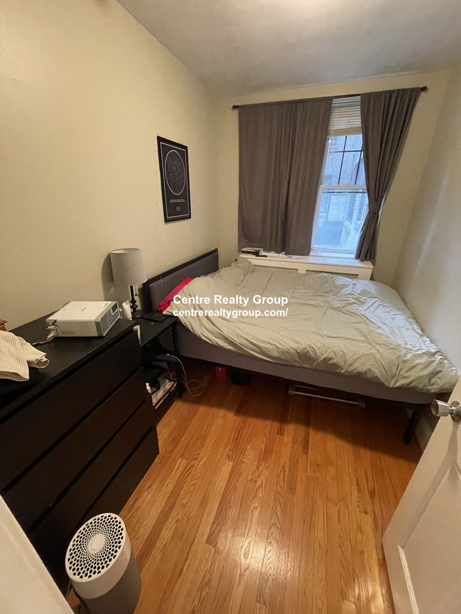 2001 Commonwealth Ave, Brighton