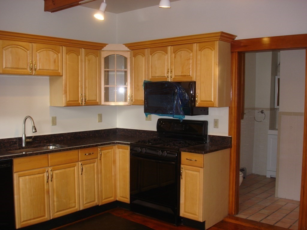 11 Pleasant St, Ayer