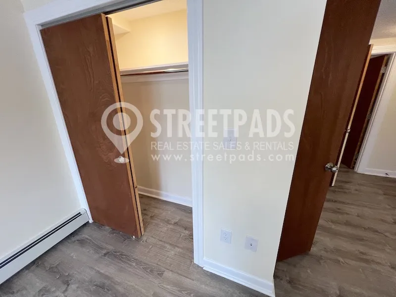 176 North Beacon St, Allston